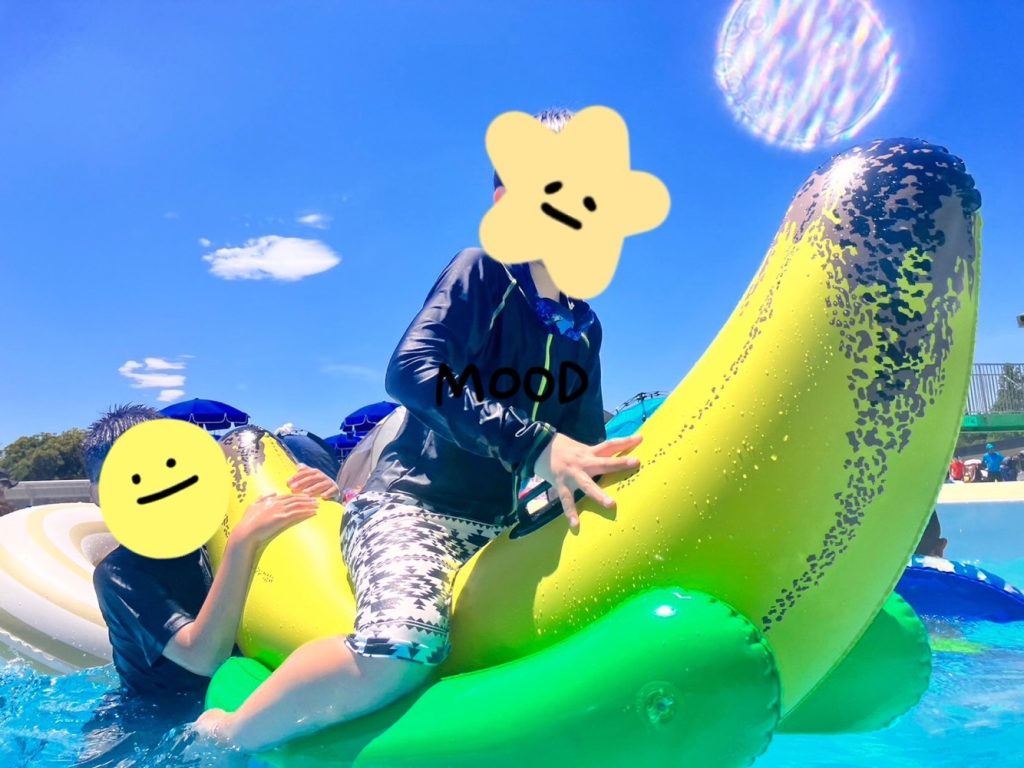 子供と一緒にプール行って来ました！